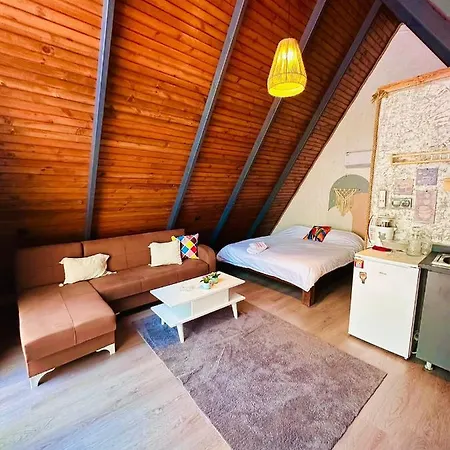 Estebe Bungalov